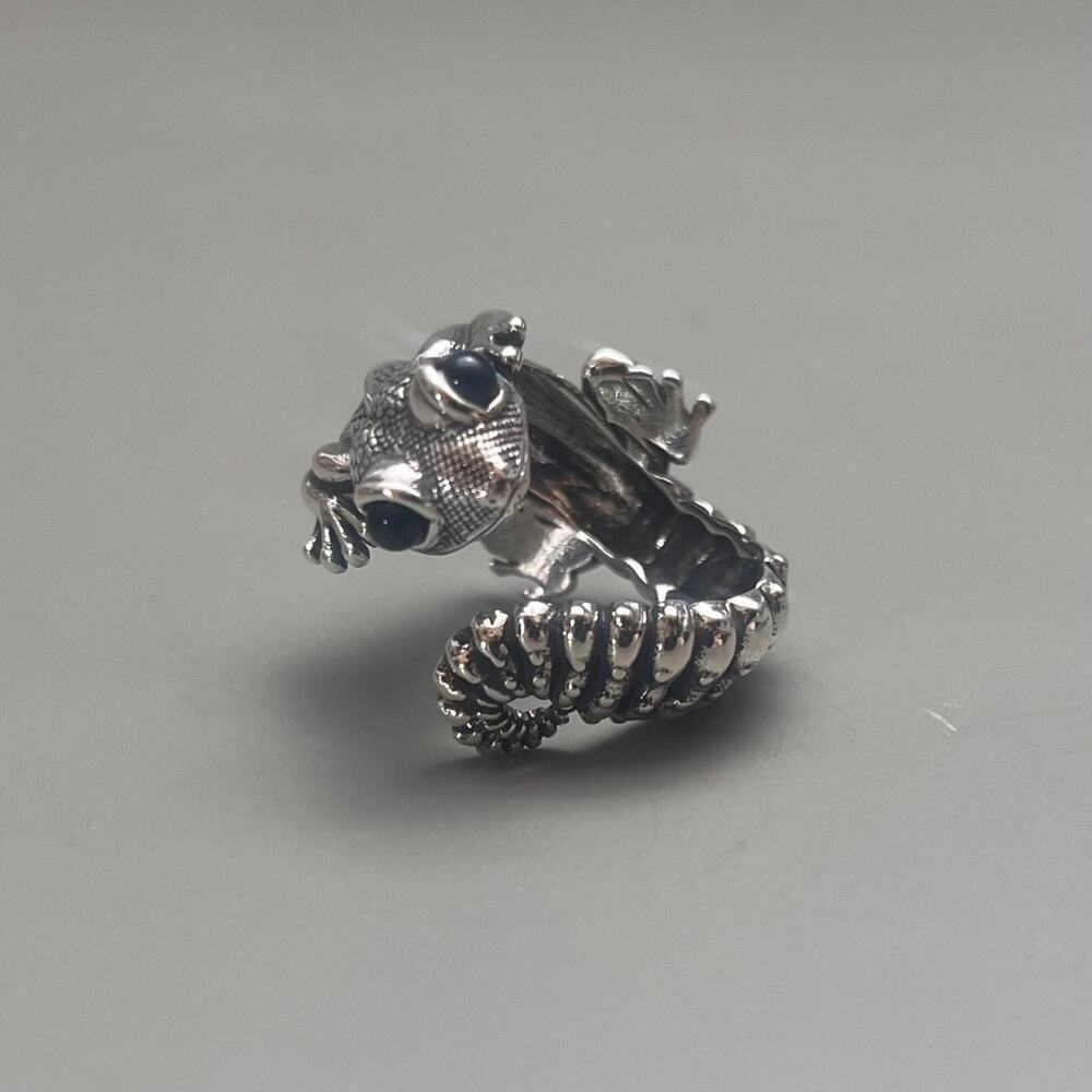 y2k vintage silver gecko ring
